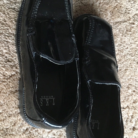 📌Boys size 1 dress loafers - Picture 3 of 4